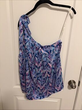 Lilly Pulitzer Blue & Pink One-Shoulder Print Top